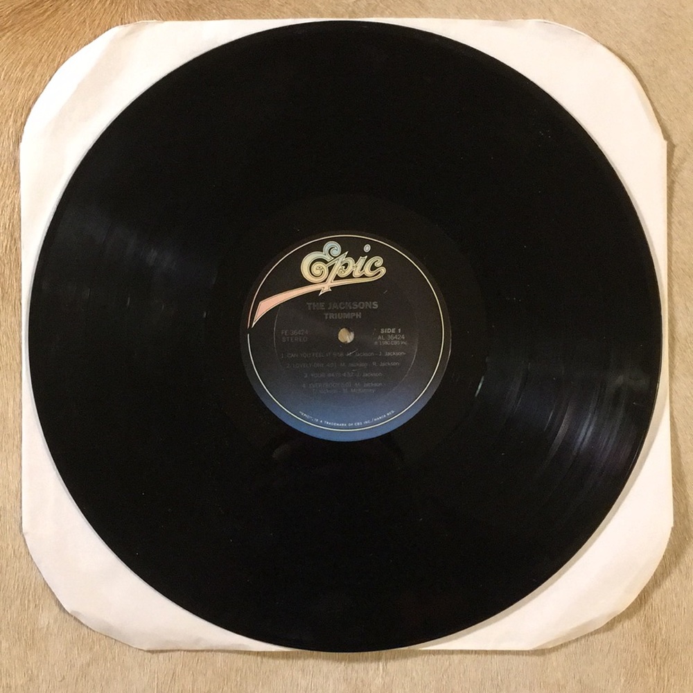 The Jacksons - “ Triumph “ Vinyl LP - Picture 3 of 5